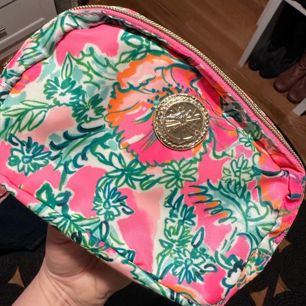 Brand New! Sold out! Runaround Printed Belt Bag / bumbag - classic Lilly print - Picture 3 of 5